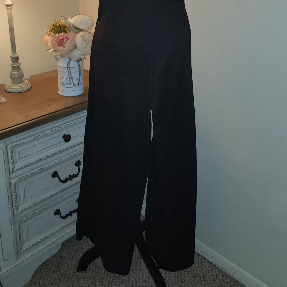 Chic Silhouette: Black Solid Wide Leg Jumpsuit - image 4